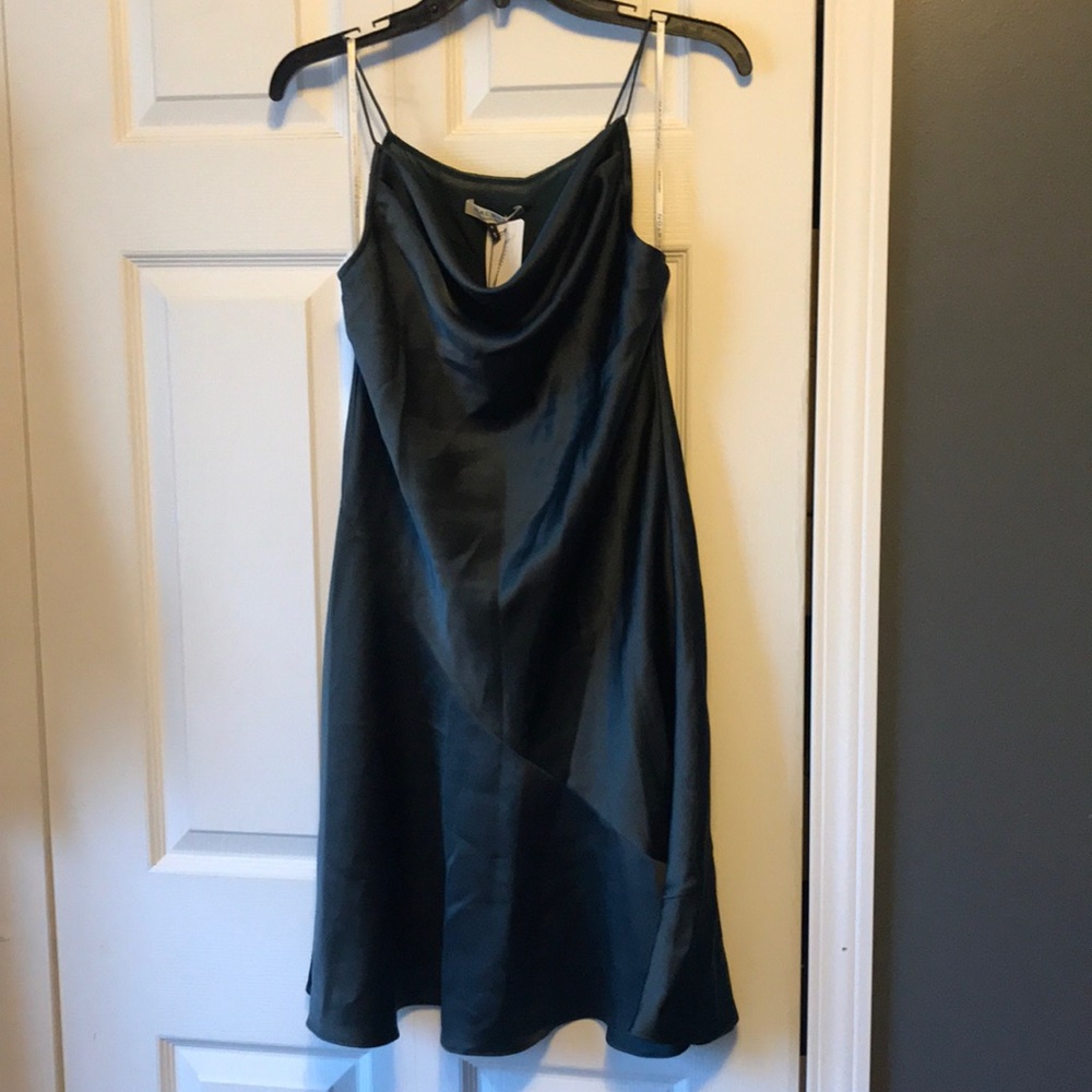 Halston heritage size 6 dress